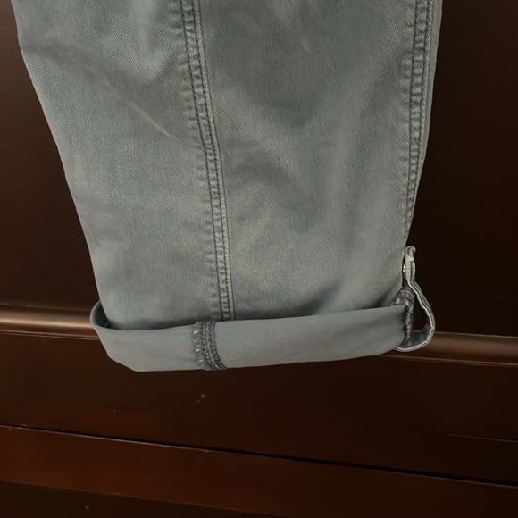 WHBM Midrise straight crop pants THIS SEASON - Picture 3 of 8